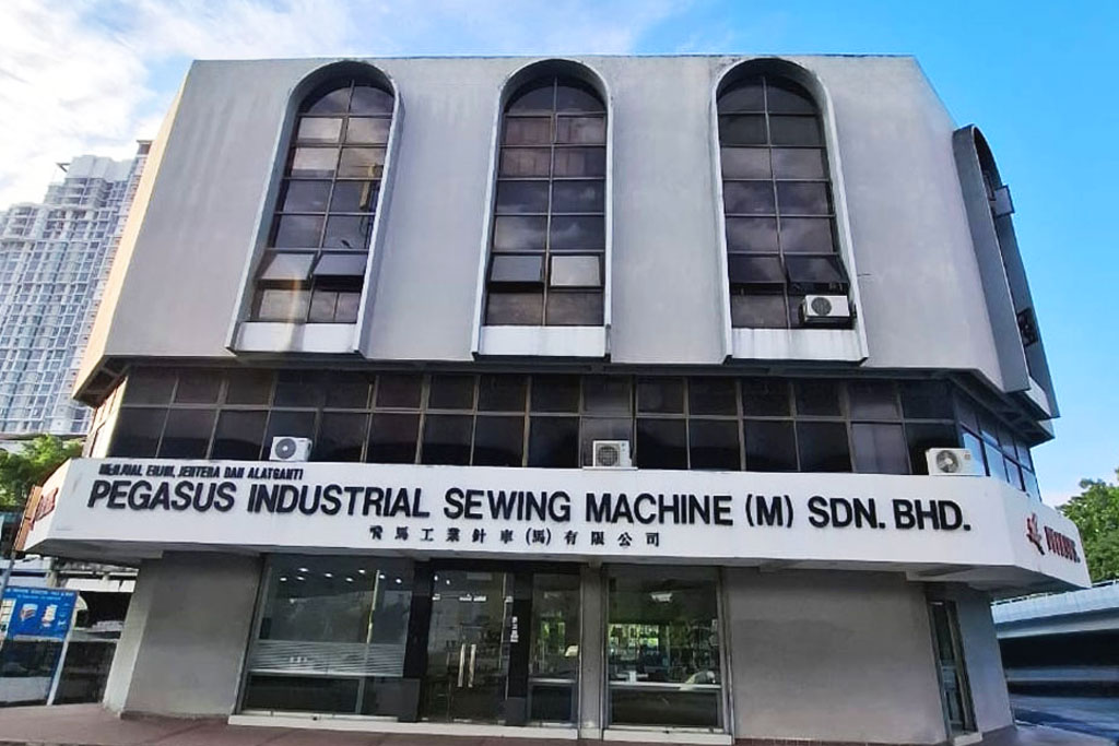 Pegasus Industrial Sewing Machine